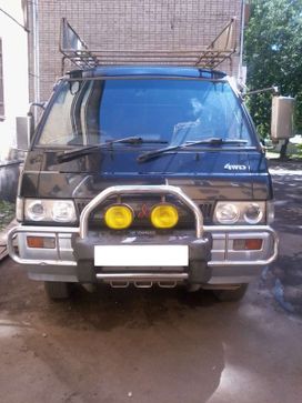    Mitsubishi Delica 1992 , 260000 , 