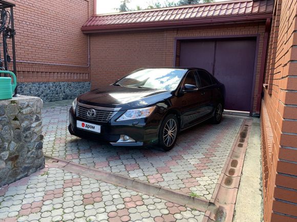  Toyota Camry 2014 , 1055000 , 