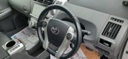    Toyota Prius Alpha 2012 , 950000 , 