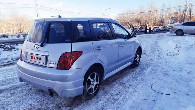  Toyota ist 2002 , 380000 , -