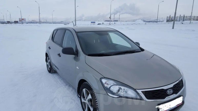  Kia Ceed 2011 , 425000 , 