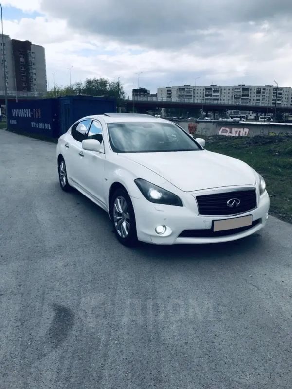  Infiniti M37 2012 , 950000 , 