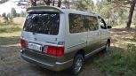    Toyota Grand Hiace 2002 , 880000 , 