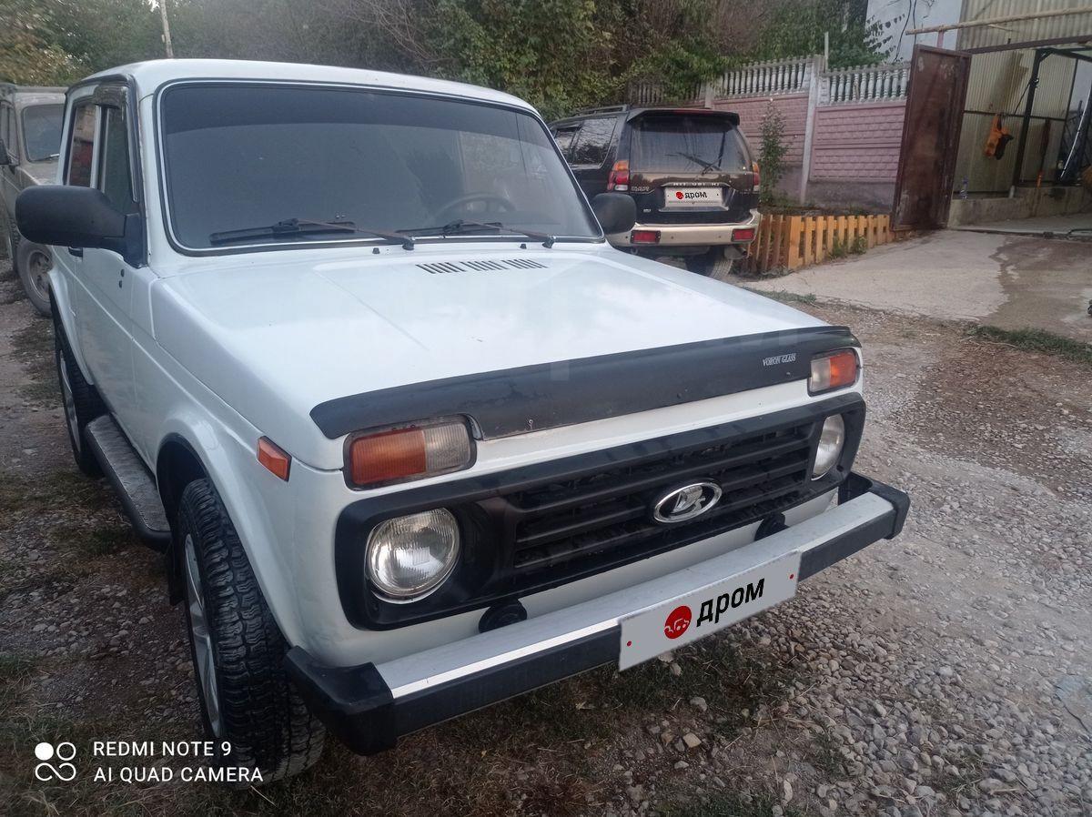 Лада 4x4 2121 Нива 2003 год в Пионерском, сел поехал делать не чего не, 1.7  MT, стоимость 400 тысяч р., бензин, коробка механическая, 1.7 литра, 4вд,  белый