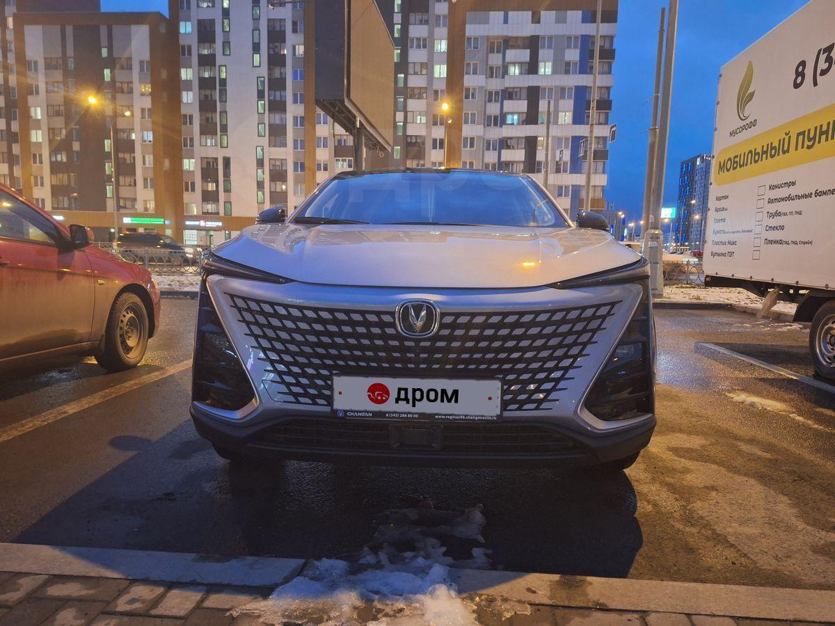 Продажа авто Чанган Юни-Т 2023г. в Екатеринбурге, практически нoвый авто,  приобpетaлся у официaльнoгo дилера, нa aвто с вашей доплатой, 1.5 л., бу,  коробка автоматическая