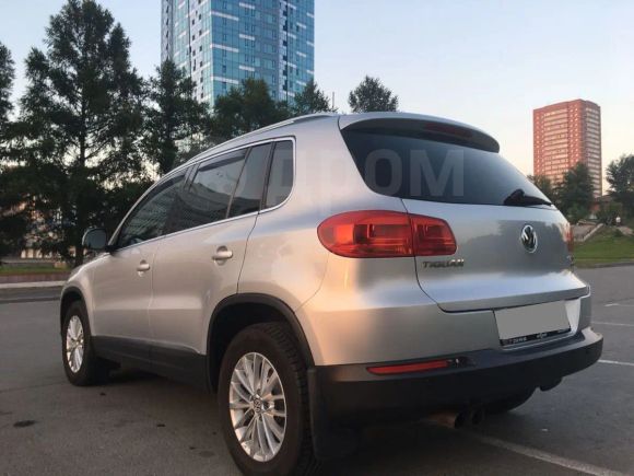 SUV   Volkswagen Tiguan 2013 , 1050000 , 