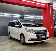    Toyota Noah 2015 , 1370000 , 