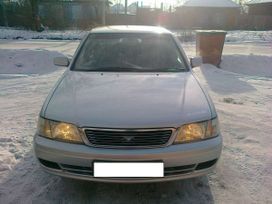  Nissan Bluebird 2001 , 235000 , 