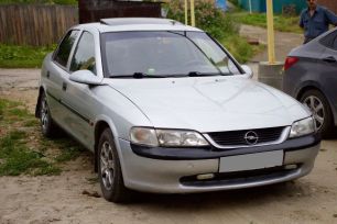  Opel Vectra 1998 , 135000 , 