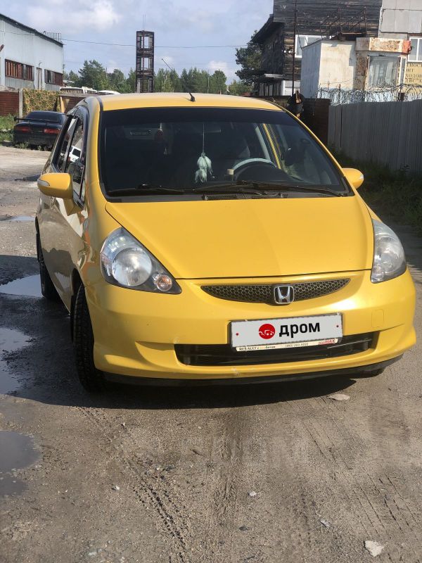  Honda Jazz 2006 , 330000 , 