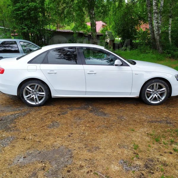  Audi A4 2012 , 1100000 , 