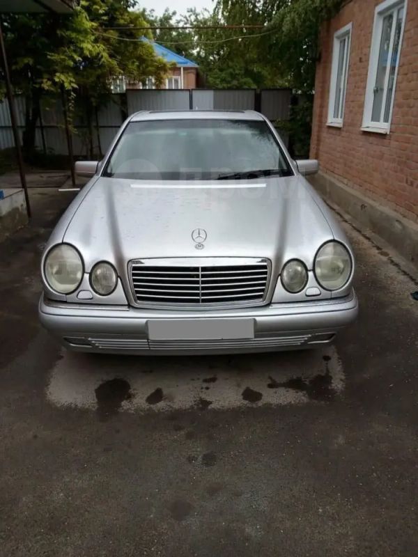  Mercedes-Benz E-Class 1998 , 270000 , 