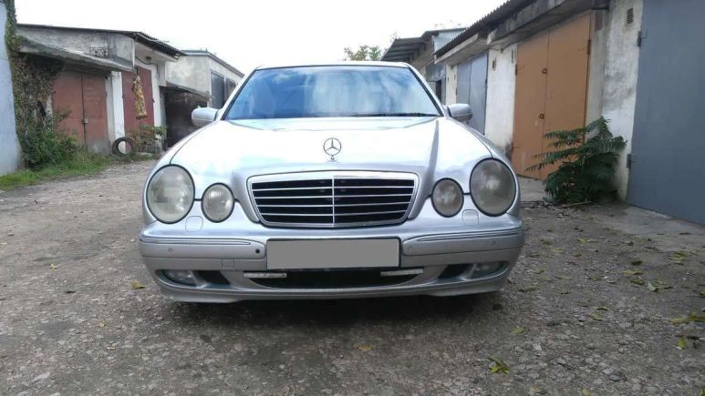  Mercedes-Benz E-Class 2001 , 380000 , 