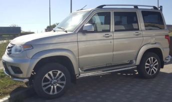 SUV     2015 , 850000 , -