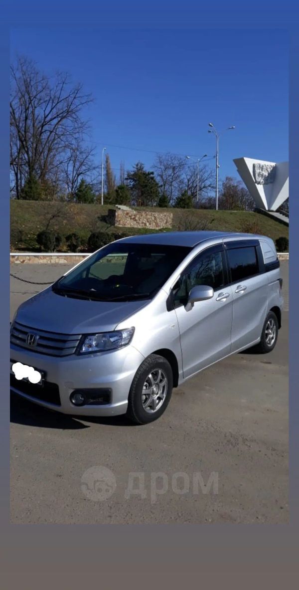    Honda Freed Spike 2014 , 735000 , 