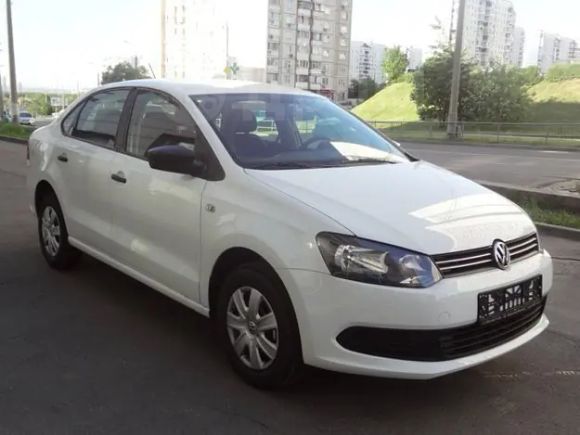  Volkswagen Polo 2015 , 374000 , 