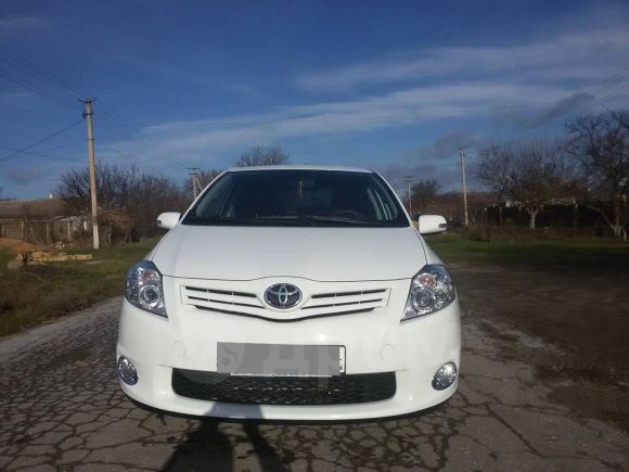  Toyota Auris 2012 , 700000 , 