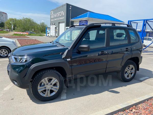 Niva travel внешне. Niva travel 2023. Новый нива тревел блэк. Нива тревал 2021. Нива тревел отзывы реальных владельцев 2024.