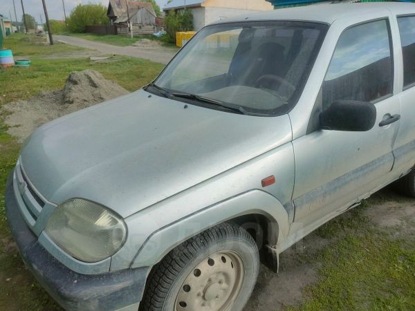 Шевроле Нива 2004 серебристый