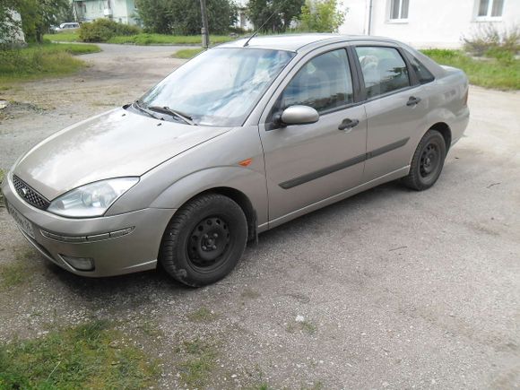  Ford Focus 2003 , 235000 , 