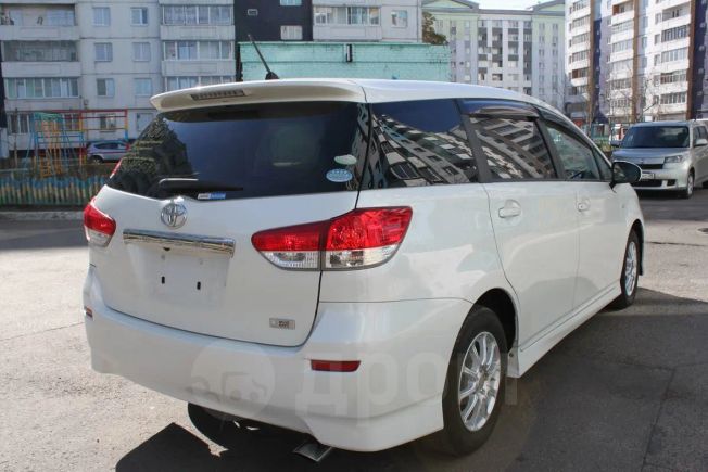    Toyota Wish 2010 , 830000 , 