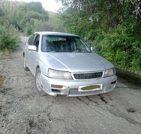  Nissan Bluebird 1998 , 140000 , 