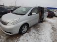 Toyota Isis 2006 , 525000 , 