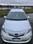    Toyota Prius Alpha 2013 , 950000 , 