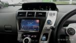    Toyota Prius Alpha 2012 , 1000000 , 