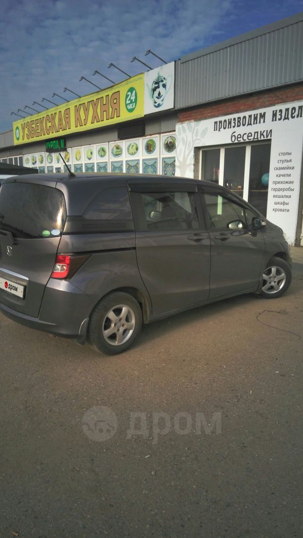    Honda Freed Spike 2013 , 900000 , -