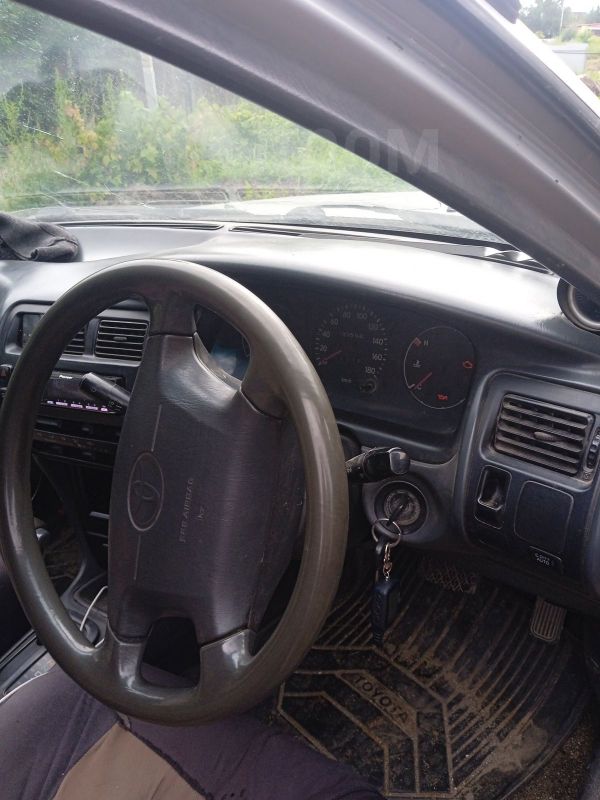 Toyota Sprinter 2000 универсал