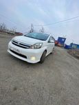    Toyota Isis 2009 , 655000 , 