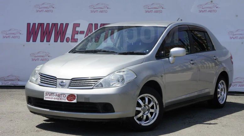  Nissan Tiida Latio 2004 , 225000 , 