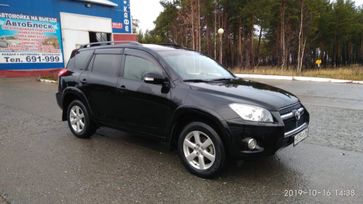 SUV   Toyota RAV4 2011 , 1045000 , Ը