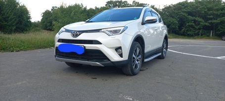 SUV   Toyota RAV4 2017 , 2600000 ,  