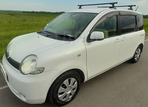    Toyota Sienta 2006 , 384000 , 