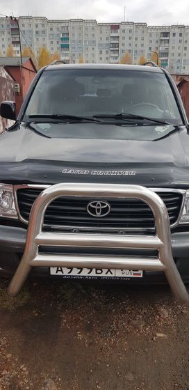 SUV   Toyota Land Cruiser 2000 , 1100000 , 