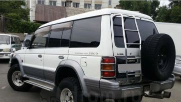 SUV   Mitsubishi Pajero 1998 , 600000 , -