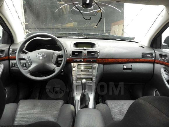  Toyota Avensis 2003 , 220000 , 