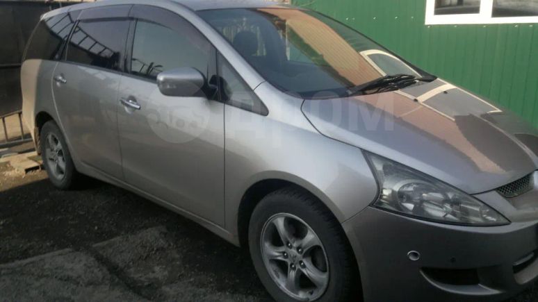    Mitsubishi Grandis 2003 , 400000 , 