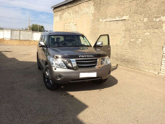 SUV   Nissan Patrol 2012 , 2100000 , 