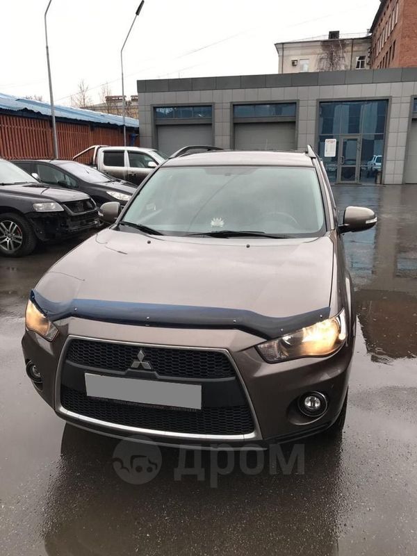 SUV   Mitsubishi Outlander 2011 , 730000 , 