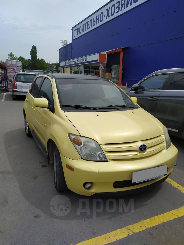  Toyota ist 2004 , 270000 , 