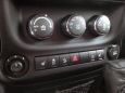 SUV   Jeep Wrangler 2013 , 2000000 , -