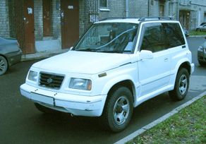 SUV   Suzuki Escudo 1996 , 175000 , -