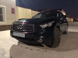 SUV   Infiniti QX70 2013 , 1600000 , 