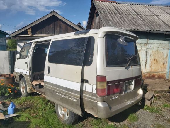    Toyota Hiace 1995 , 200000 , 