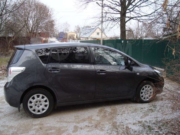    Toyota Verso 2011 , 750000 ,  