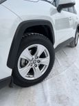 SUV   Toyota RAV4 2020 , 3100000 , 