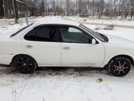  Nissan Sunny 2002 , 165000 , 